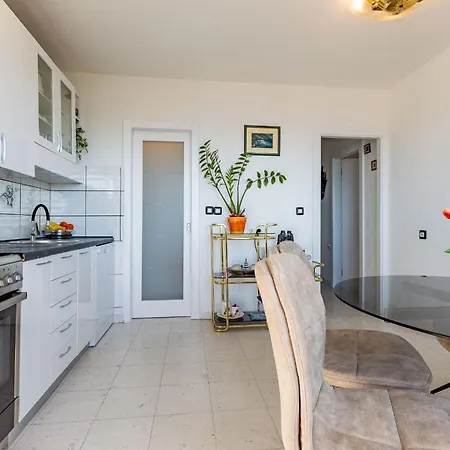 Appartamento Great View Zara